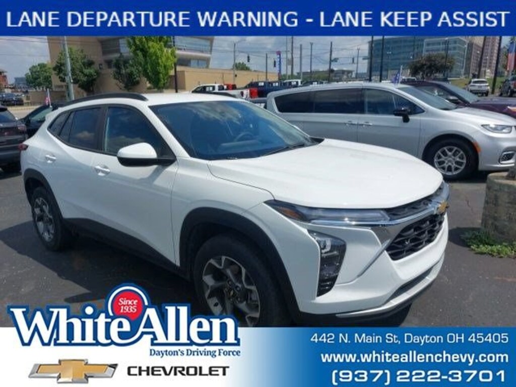 Used 2025 Chevrolet Trax LT SUV