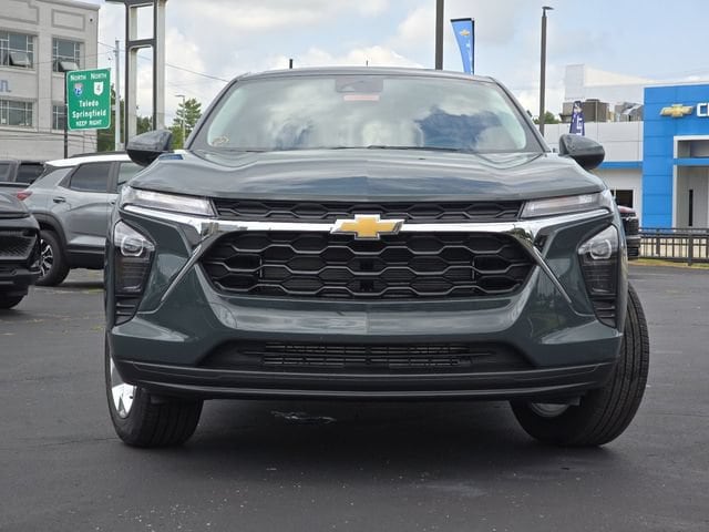 2026 Chevrolet Trax LS - Photo 9