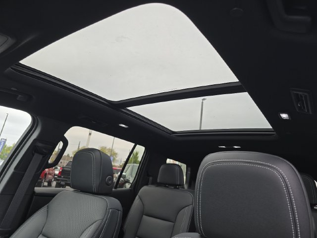 New 2027 Chevrolet Traverse FWD LT SUV