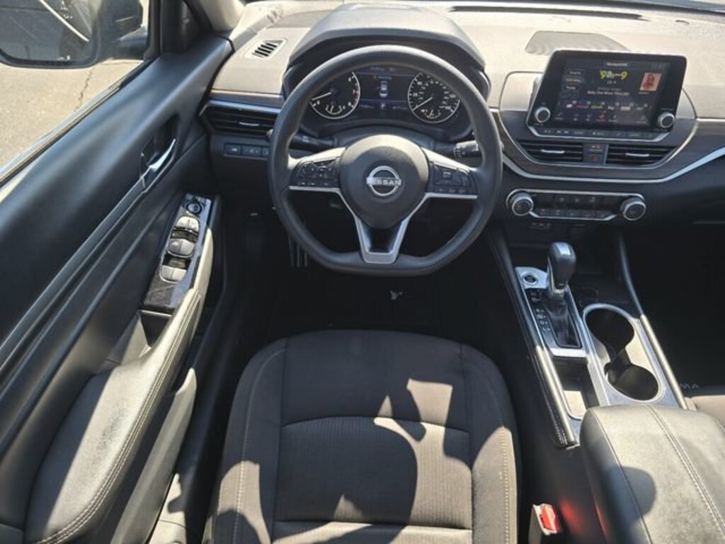 Used 2023 Nissan Altima 2.5 SV Car