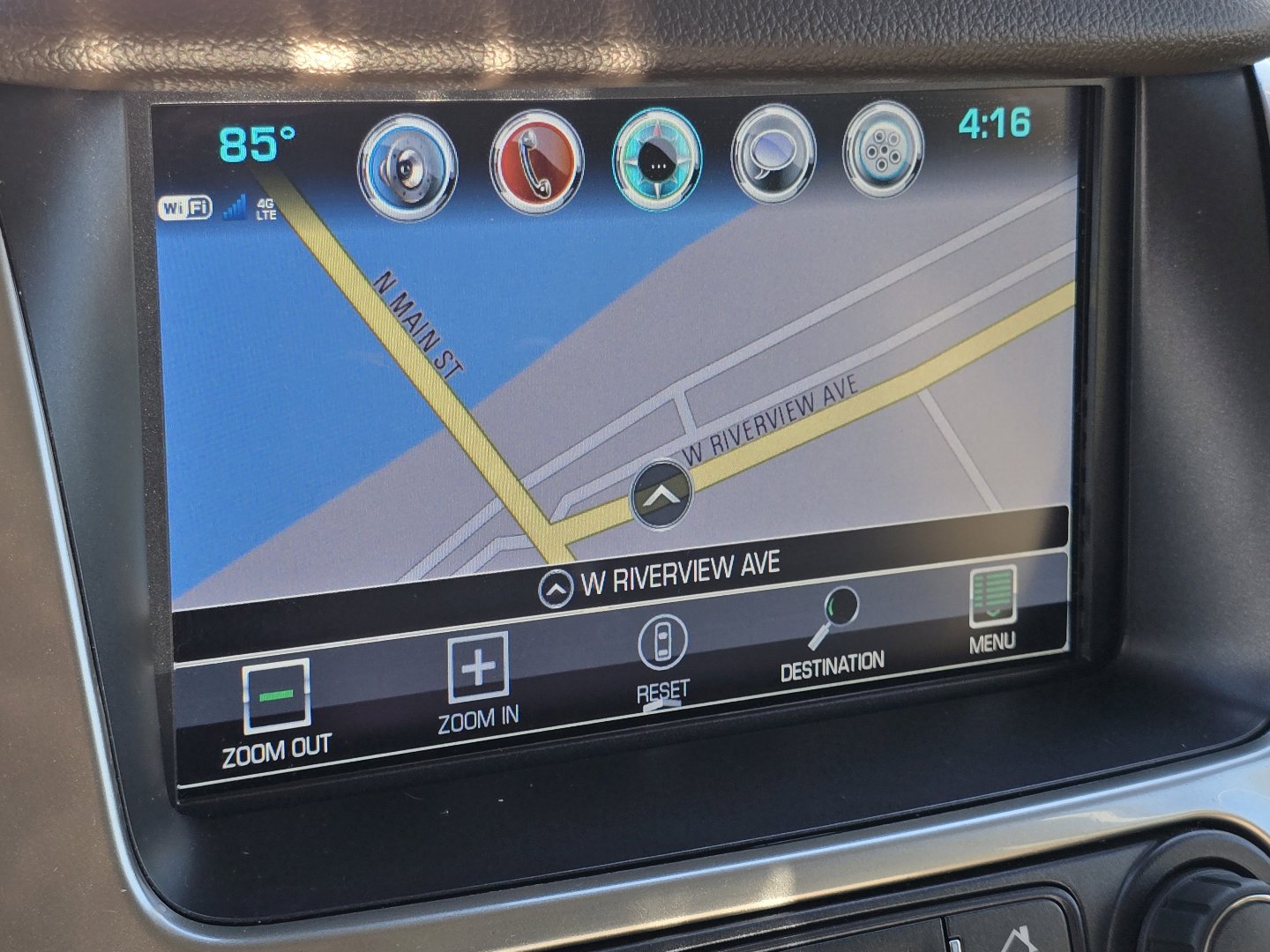 2018 Chevrolet Tahoe Premier photo 3