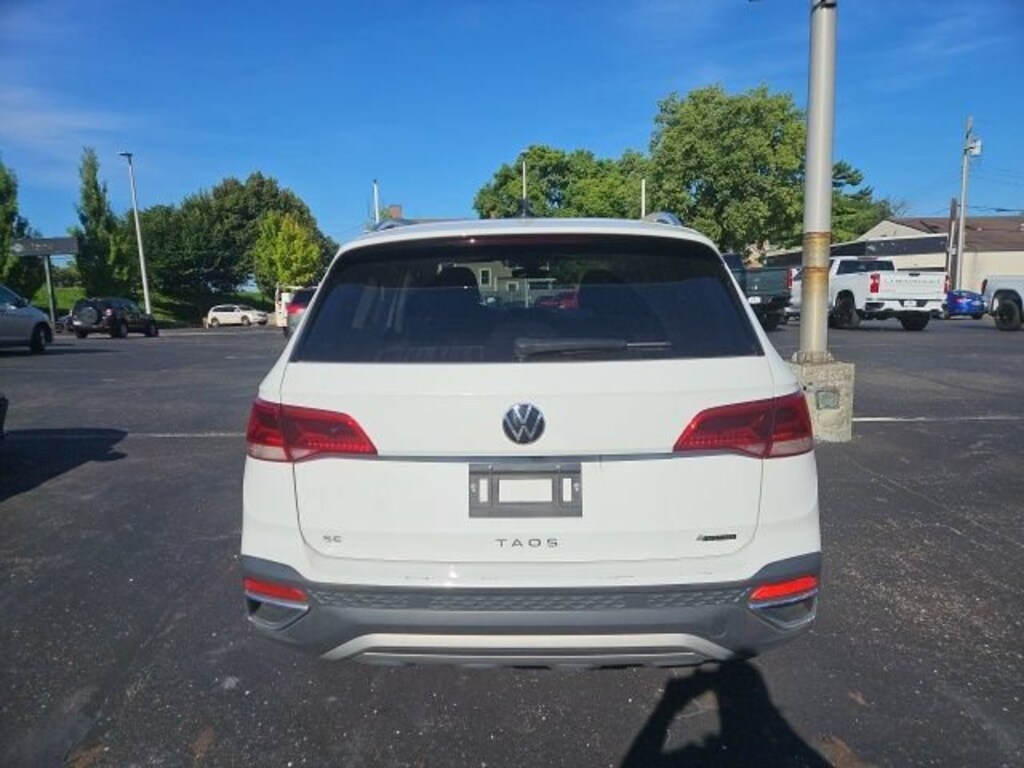 Used 2024 Volkswagen Taos SE SUV