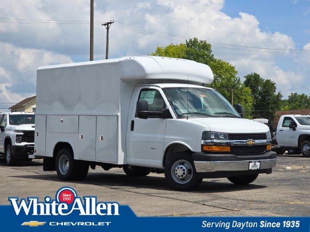 2026 Chevrolet Express Commercial Cutaway
