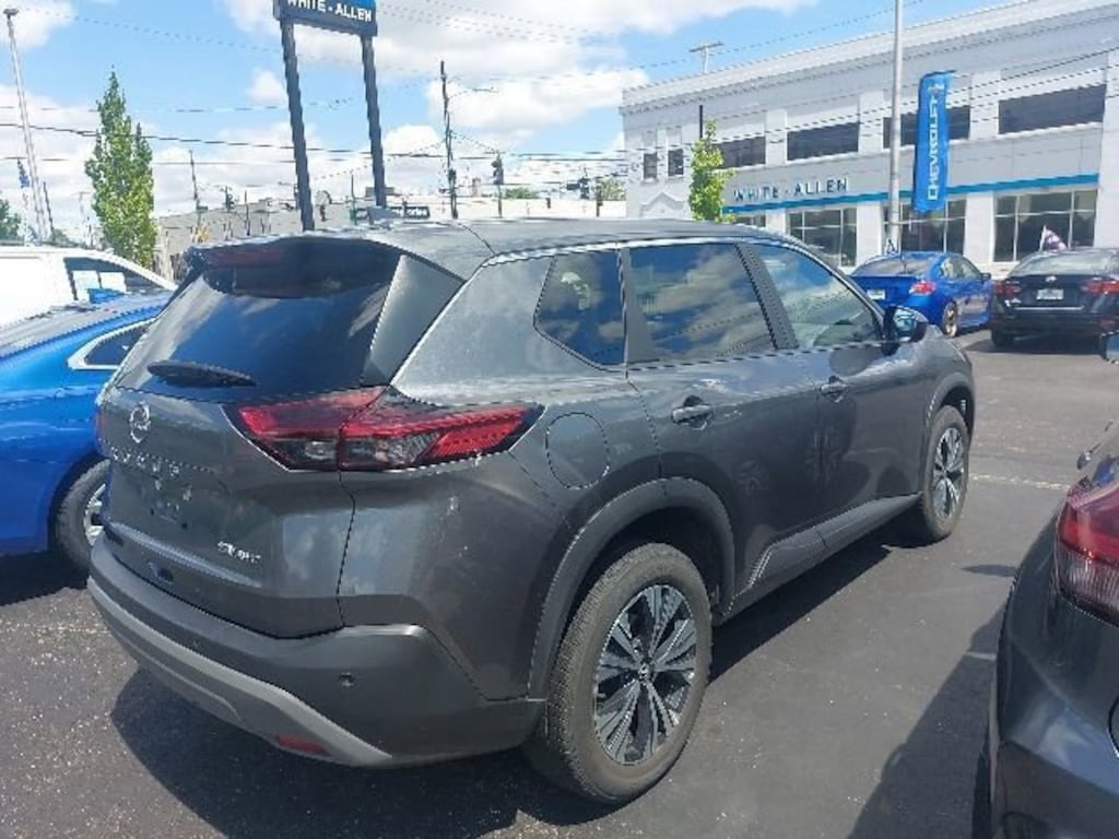 Used 2023 Nissan Rogue SV Sport Utility