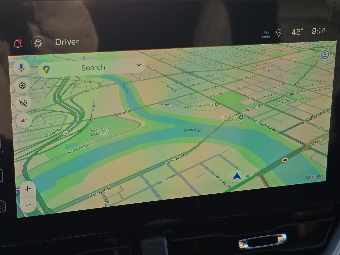 2025 Chevrolet Equinox LT photo 3