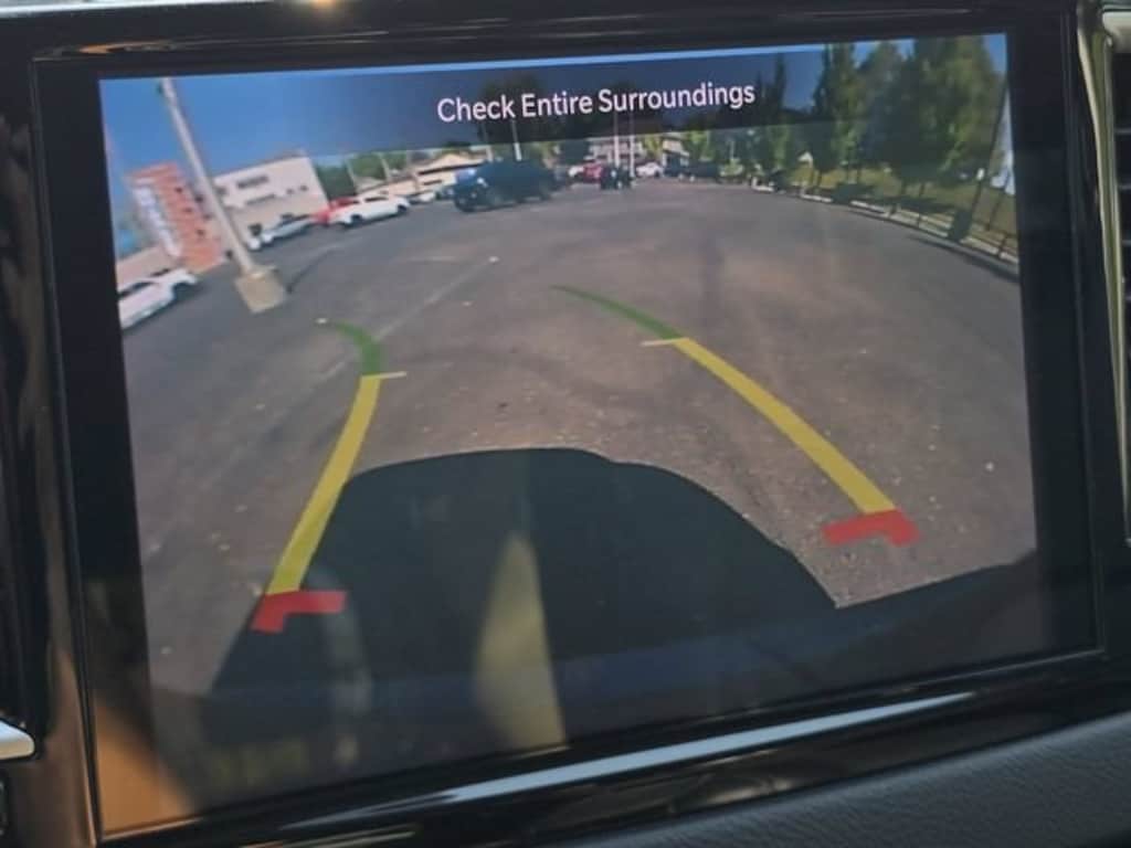 Used 2023 Chrysler Pacifica Touring L Van Passenger Van
