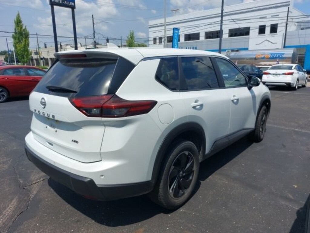Used 2025 Nissan Rogue SV SUV