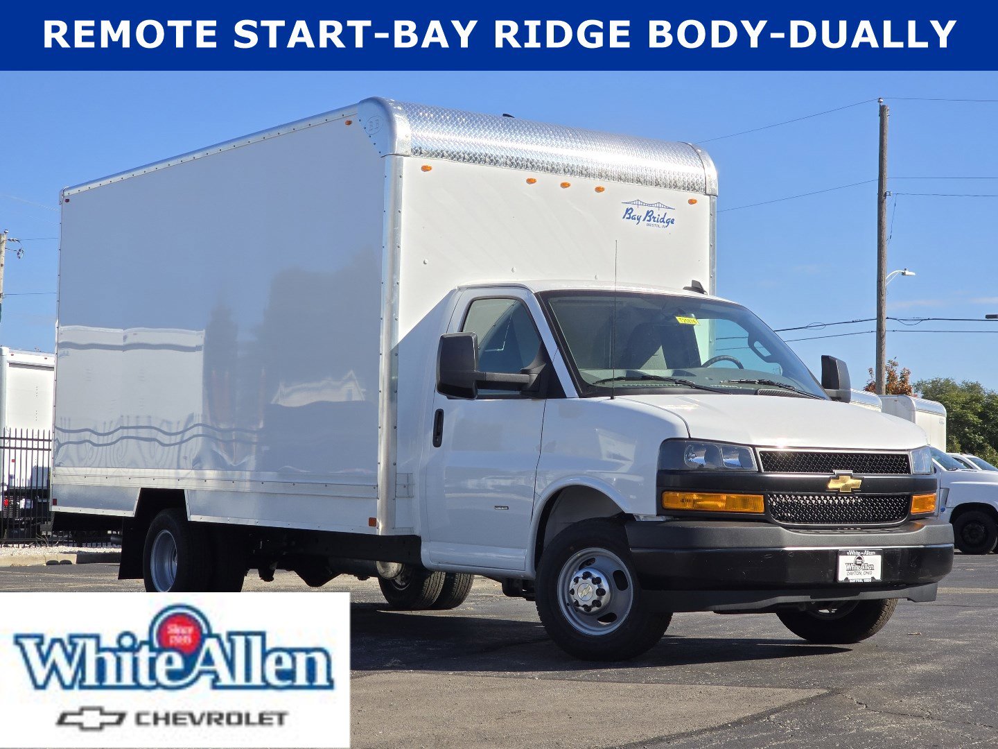 2025 Chevrolet Express Cutaway Base's photo
