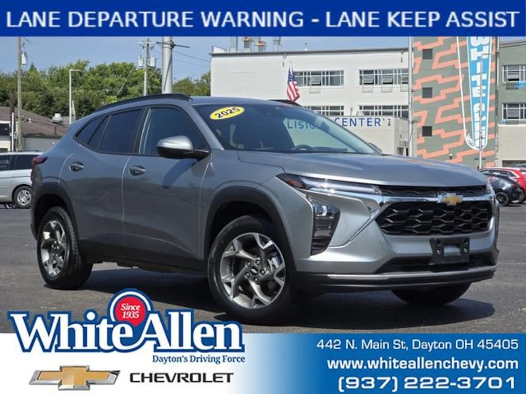 Used 2025 Chevrolet Trax LT SUV