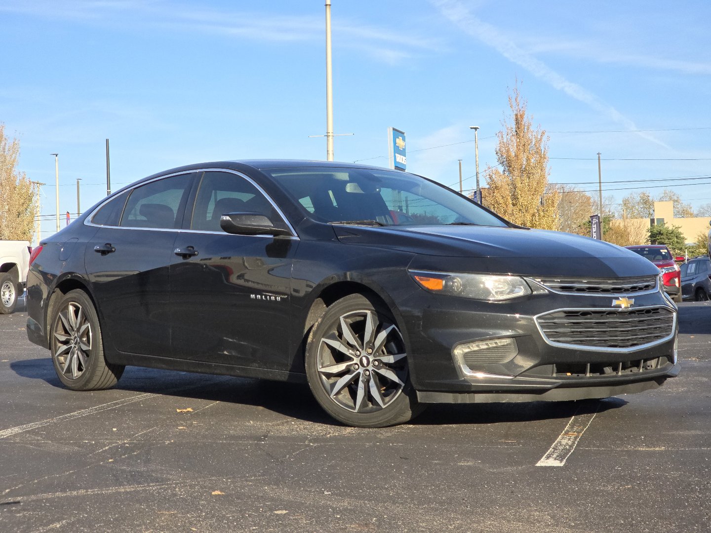 Used 2017 Chevrolet Malibu 1LT with VIN 1G1ZE5ST0HF266228 for sale in Dayton, OH