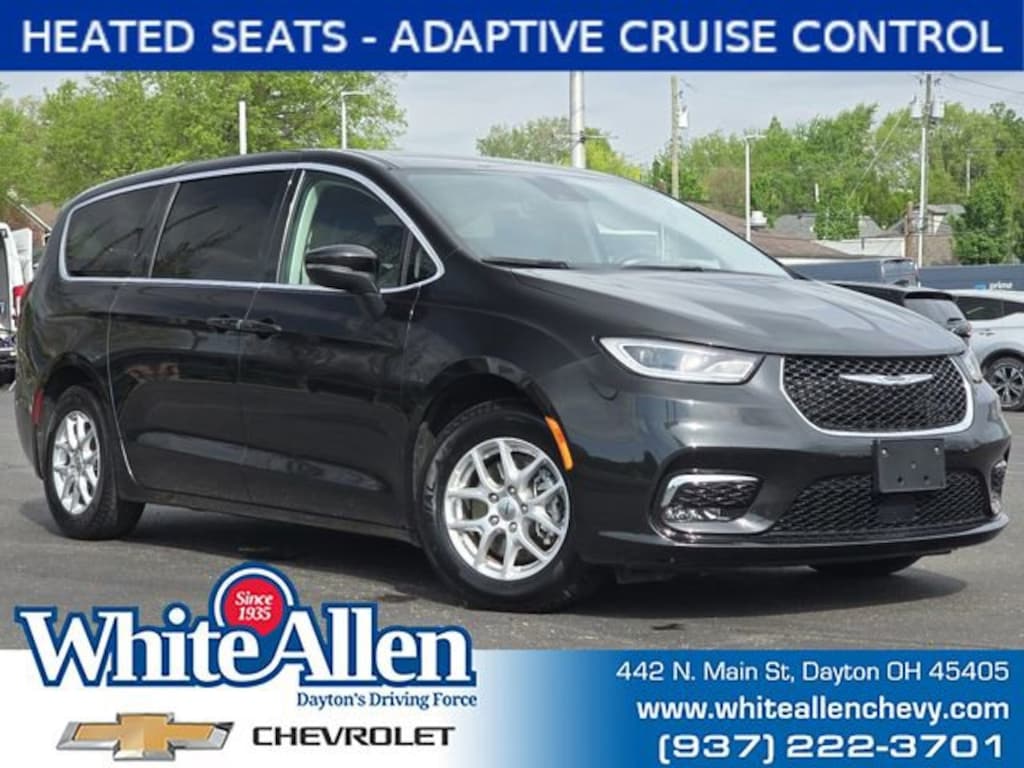 Used 2023 Chrysler Pacifica Touring L Van Passenger Van