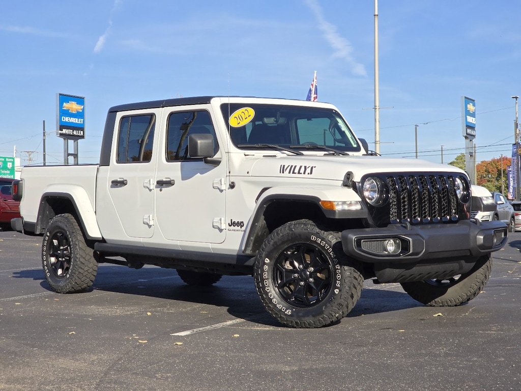 Used 2022 Jeep Gladiator Willys Truck Crew Cab