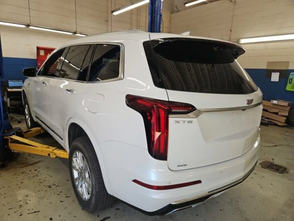 Used 2023 CADILLAC XT6 AWD Luxury SUV