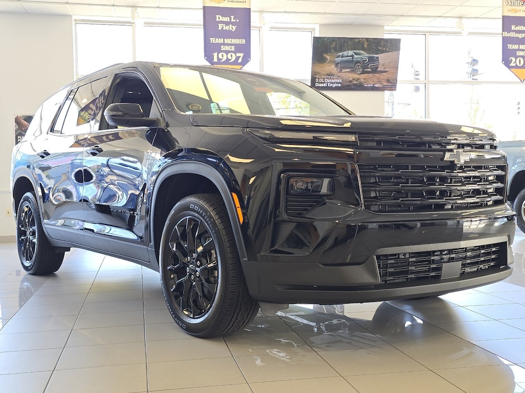 New 2026 Chevrolet Traverse FWD LT SUV