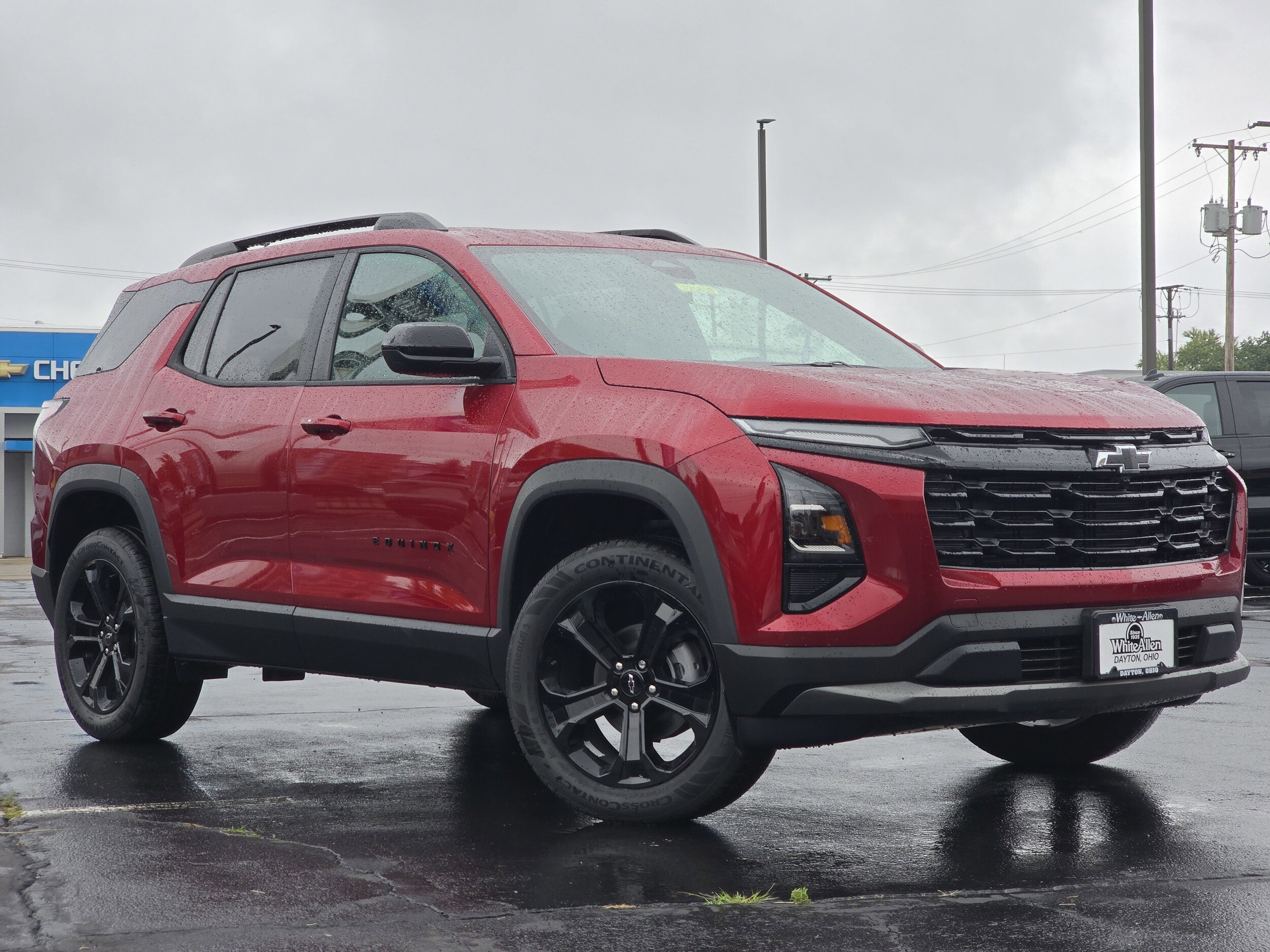 2025 Chevrolet Equinox LT photo 2