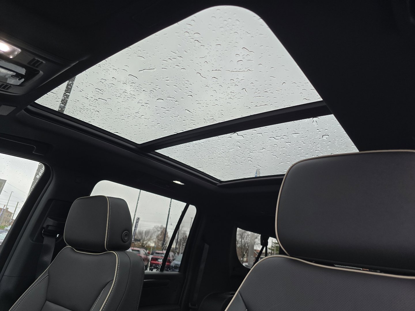 2026 Chevrolet Suburban Premier photo 3