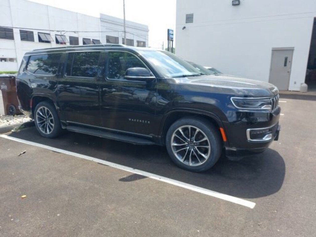 Used 2023 Jeep Wagoneer L Series II SUV