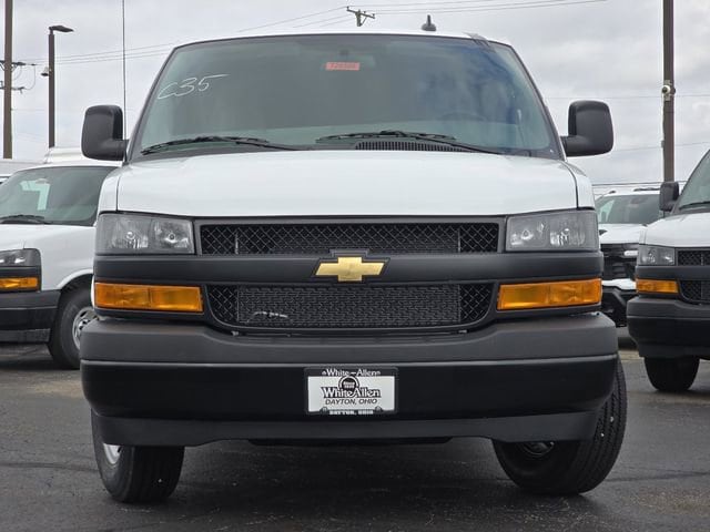 2026 Chevrolet Express Cargo Work Van - Photo 9