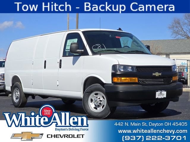 2026 Chevrolet Express 2500 Extended Work Van HD's photo