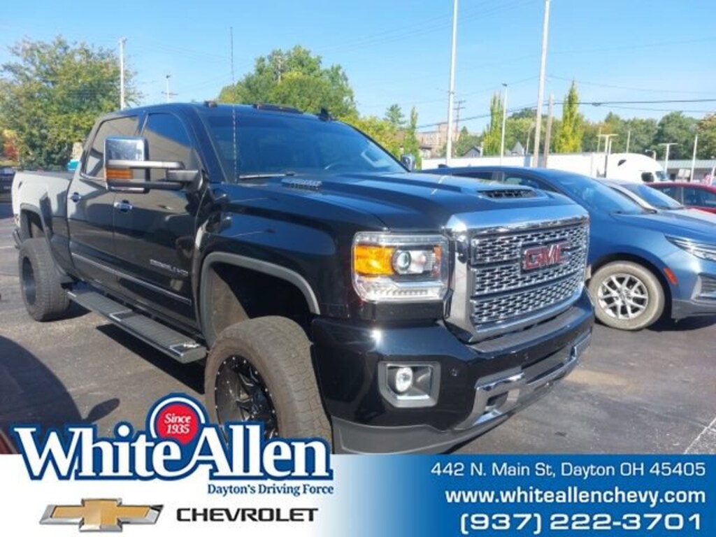Used 2019 GMC Sierra 2500HD Denali Truck Crew Cab