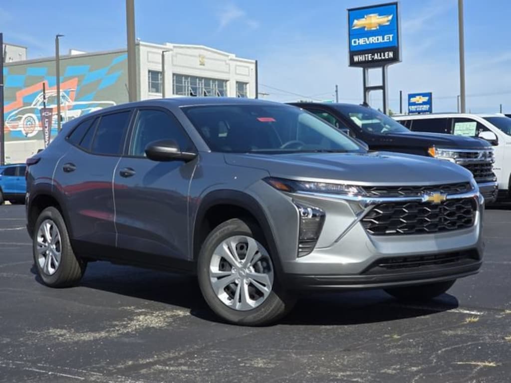 New 2026 Chevrolet Trax LS SUV