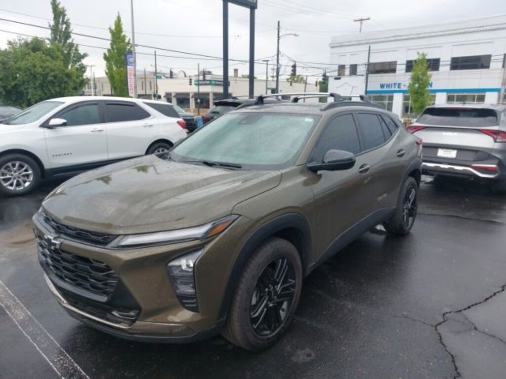Used 2024 Chevrolet Trax Activ SUV
