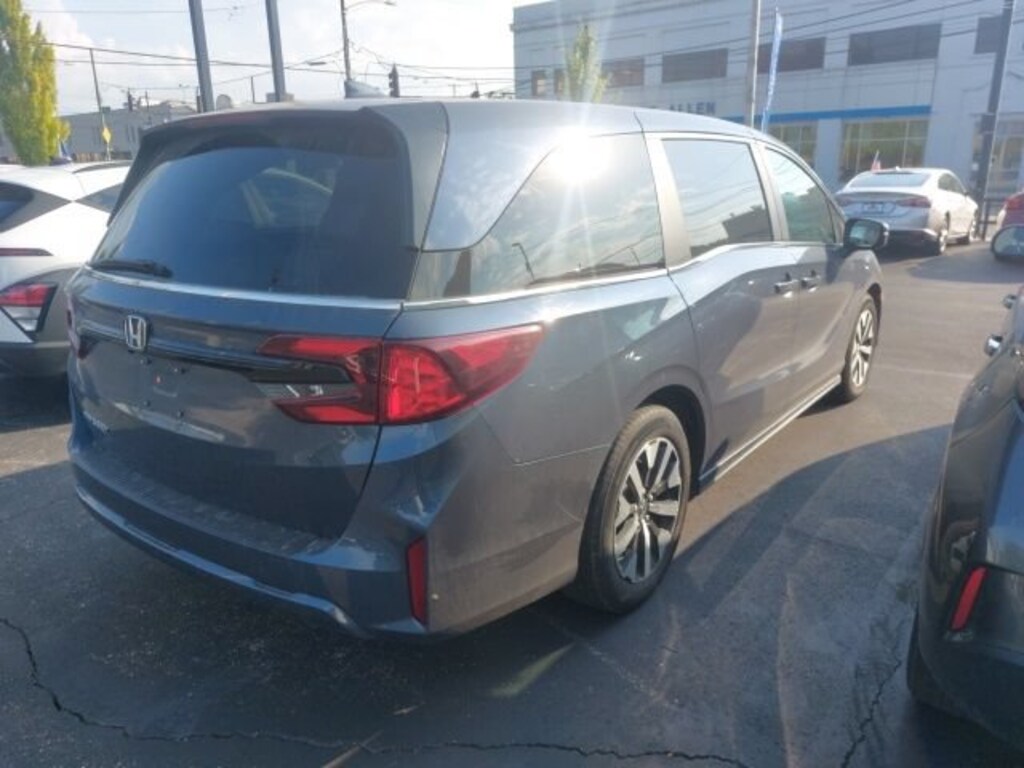 Used 2025 Honda Odyssey EX-L Van