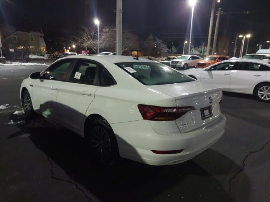 Used 2019 Volkswagen Jetta SEL Sedan