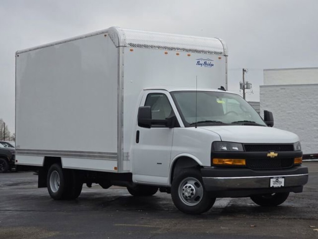 New 2025 Chevrolet Express Commercial Cutaway 1WT Cutaway Van