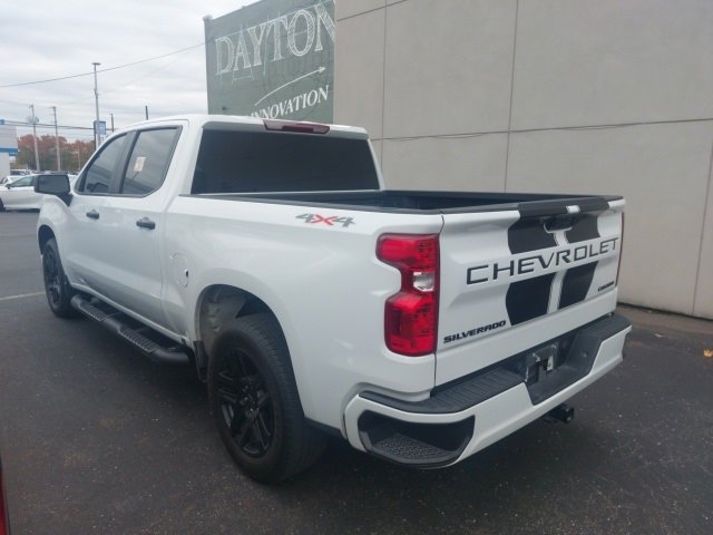 2023 Chevrolet Silverado 1500 Custom photo 2