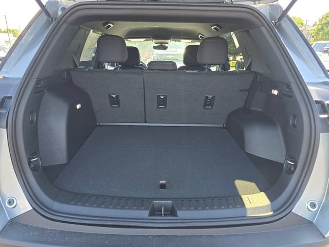 2026 Chevrolet Equinox LT - Photo 12