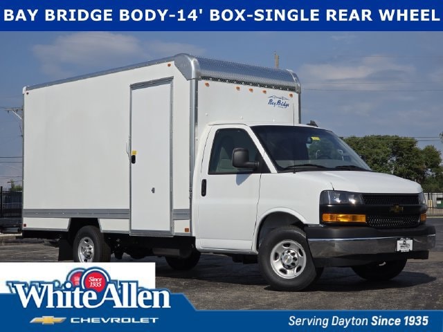 2025 Chevrolet Express Commercial Cutaway