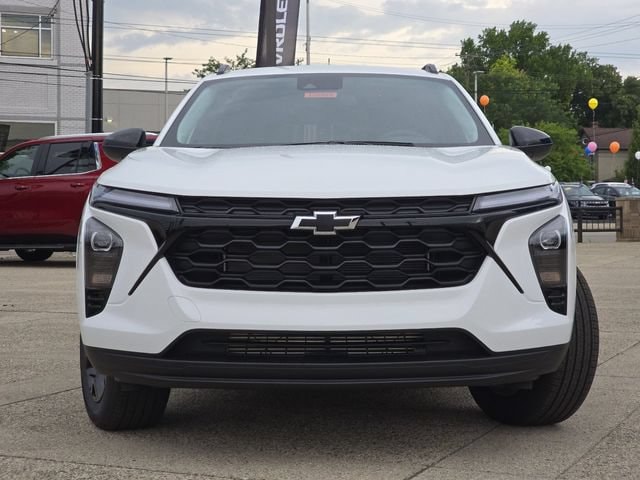 2026 Chevrolet Trax LT - Photo 8