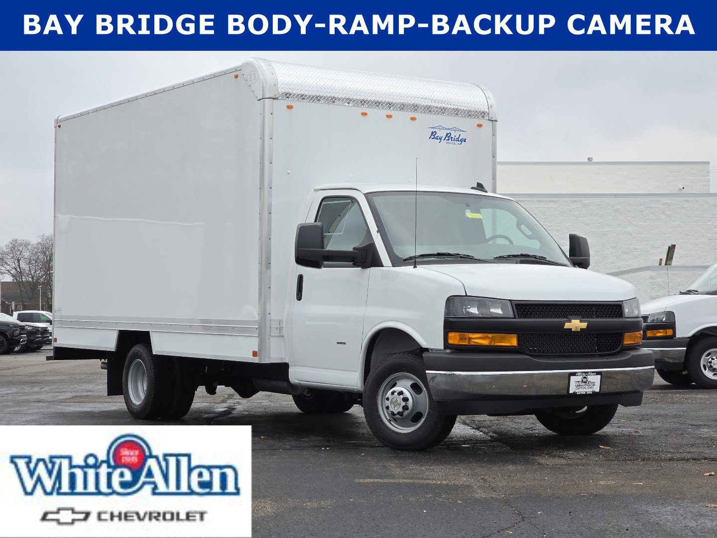 2025 Chevrolet Express Base's photo