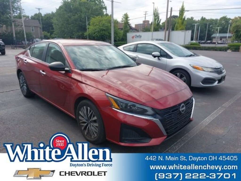 Used 2024 Nissan Altima 2.5 SV Sedan