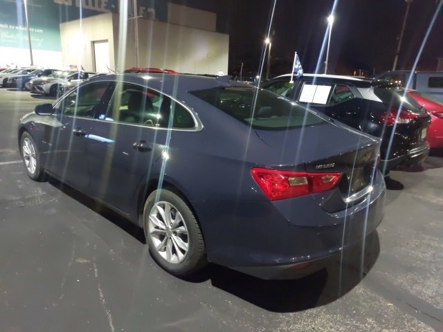 2025 Chevrolet Malibu 1LT photo 2