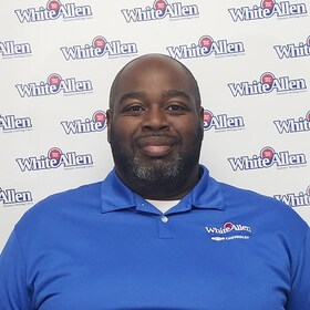 Staff member Robert Whitaker from ID_844f83fb3461