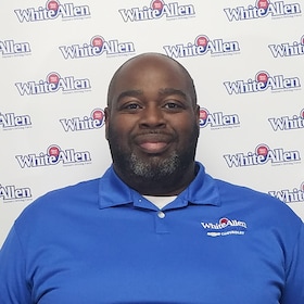 Staff member Robert Whitaker from ID_844f83fb3461