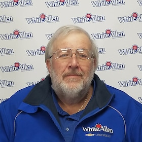 Staff member Steve Heill from ID_85a37b6b1c04