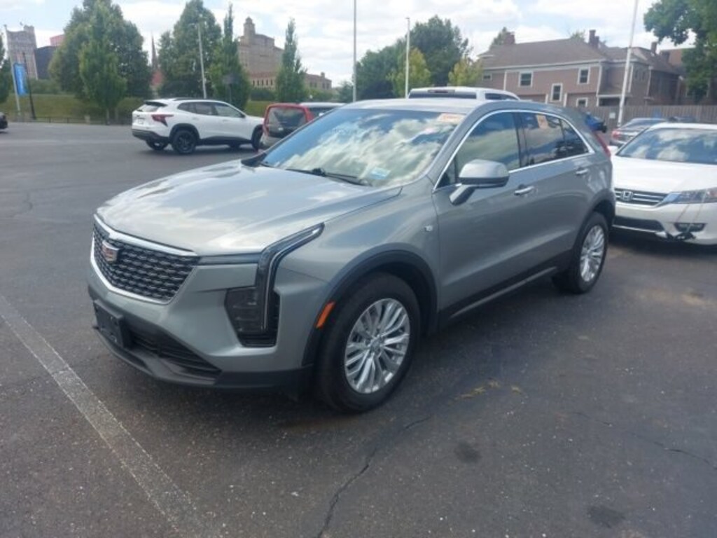 Used 2024 CADILLAC XT4 FWD Luxury SUV