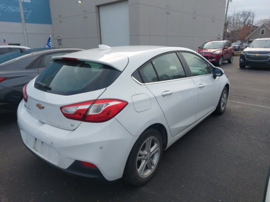 Used 2017 Chevrolet Cruze LT Hatchback