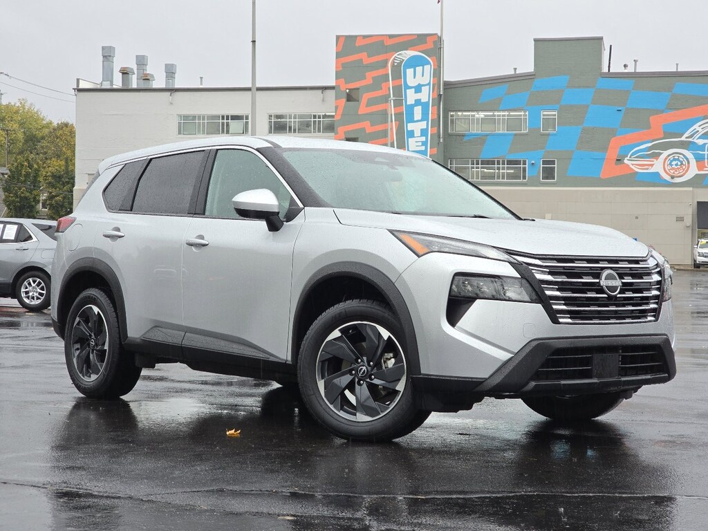 Used 2024 Nissan Rogue SV SUV