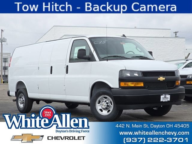 2026 Chevrolet Express 2500 Extended Work Van HD's photo