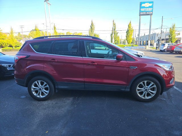 Used 2018 Ford Escape SEL with VIN 1FMCU9HD4JUD42022 for sale in Dayton, OH