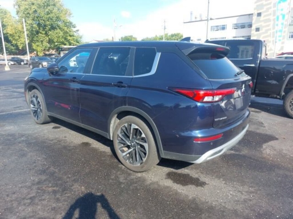 Used 2024 Mitsubishi Outlander SE SUV