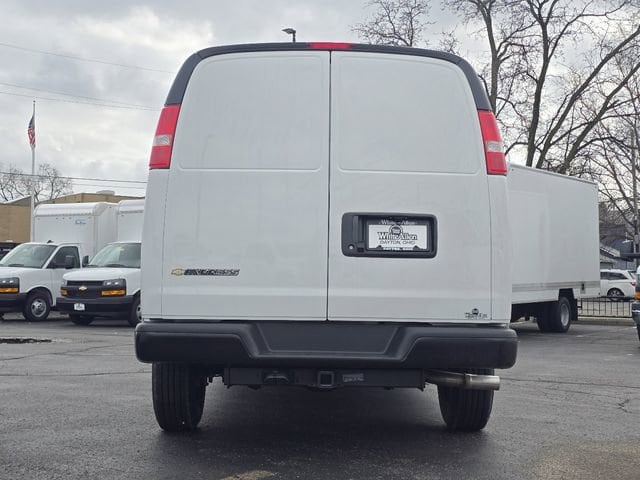 2026 Chevrolet Express Cargo Work Van - Photo 11