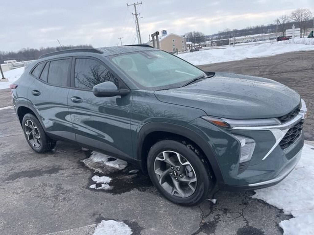 Used 2025 Chevrolet
