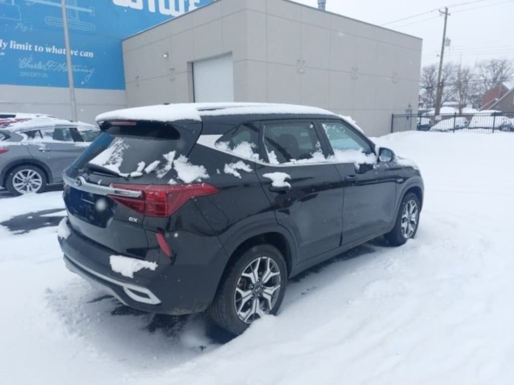 Used 2021 Kia Seltos EX SUV