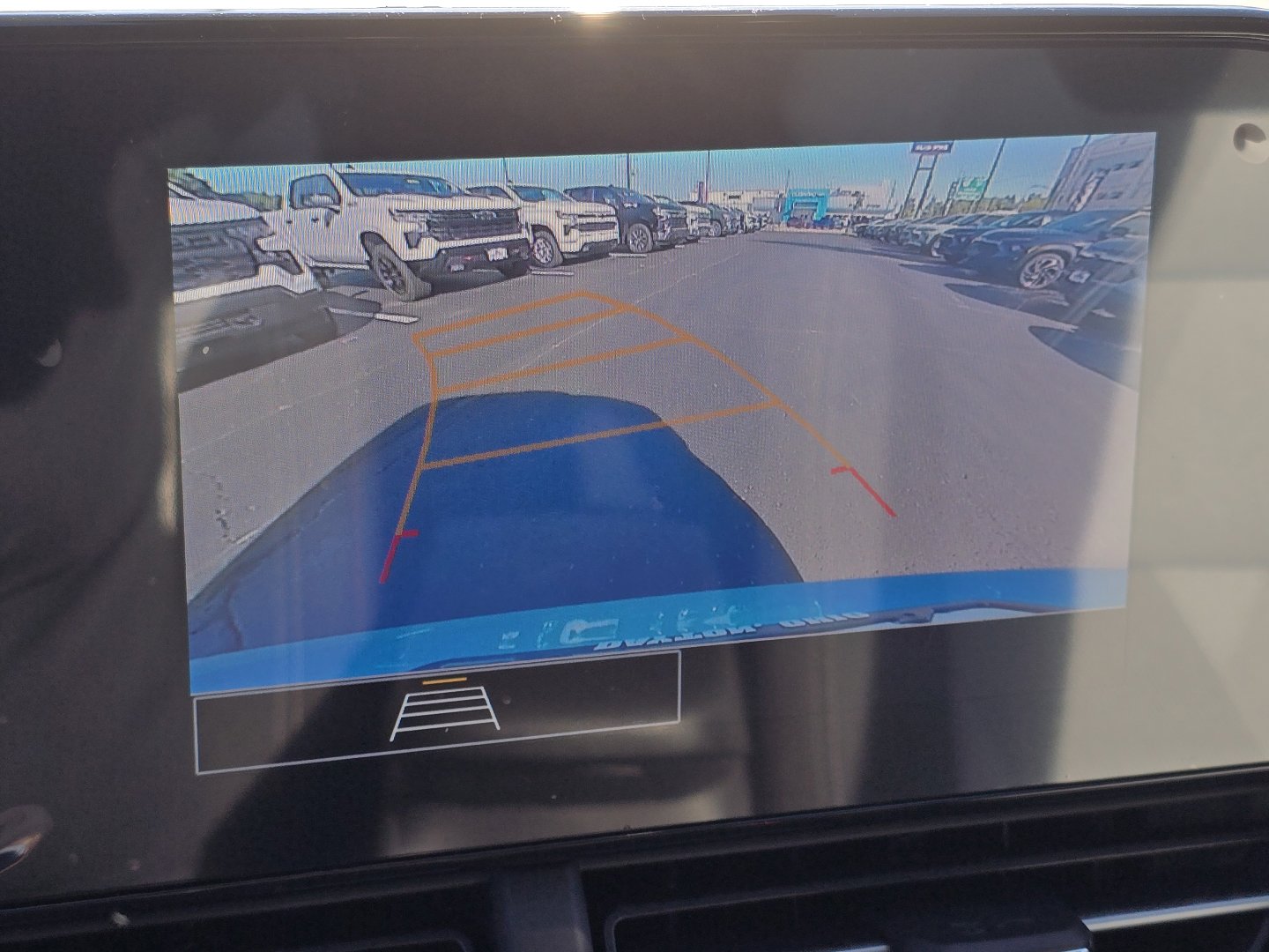 2025 Chevrolet Trax photo 2