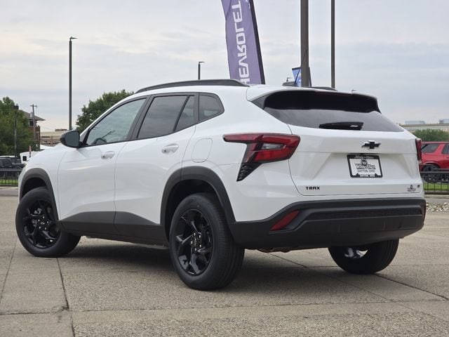 2026 Chevrolet Trax LT - Photo 9